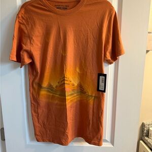 Paper Planes Jay Z Graphic Tee - Pyramids